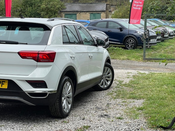 Used Volkswagen T-Roc 2020 for sale - 75669685: Photo 16