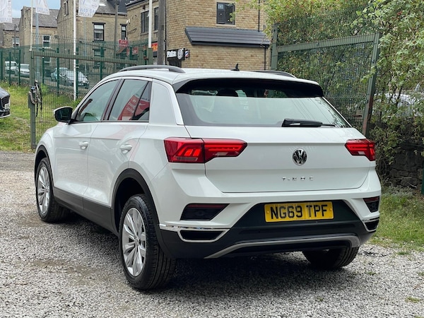 Used Volkswagen T-Roc 2020 for sale - 75669685: Photo 9