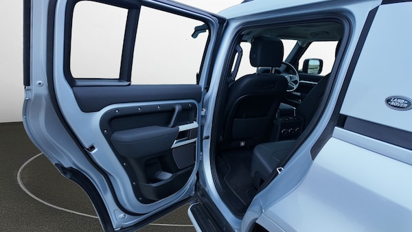 Used Land Rover Defender 2021 for sale - 76275975: Photo 27