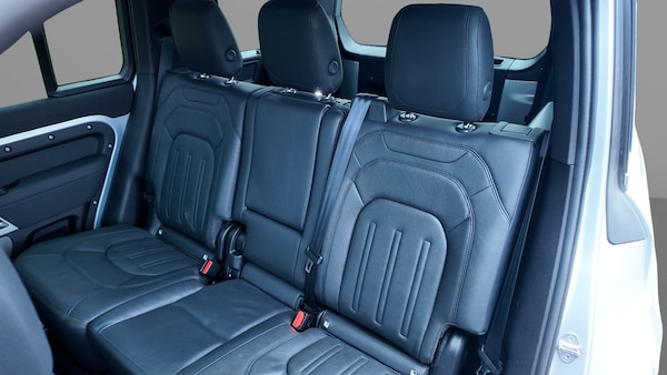 Used Land Rover Defender 2021 for sale - 76275975: Photo 28