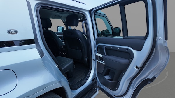 Used Land Rover Defender 2021 for sale - 76275975: Photo 29