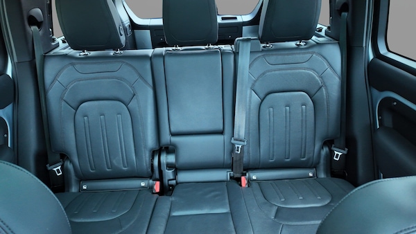 Used Land Rover Defender 2021 for sale - 76275975: Photo 31