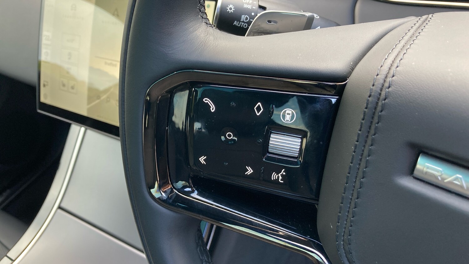 Used Land Rover Range Rover Evoque 2025 for sale - 76196361: Photo 26