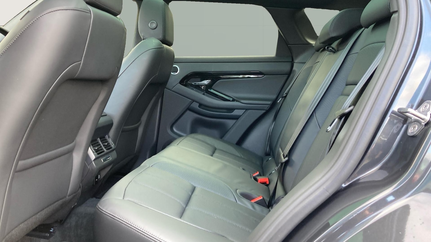 Used Land Rover Range Rover Evoque 2025 for sale - 76196361: Photo 4