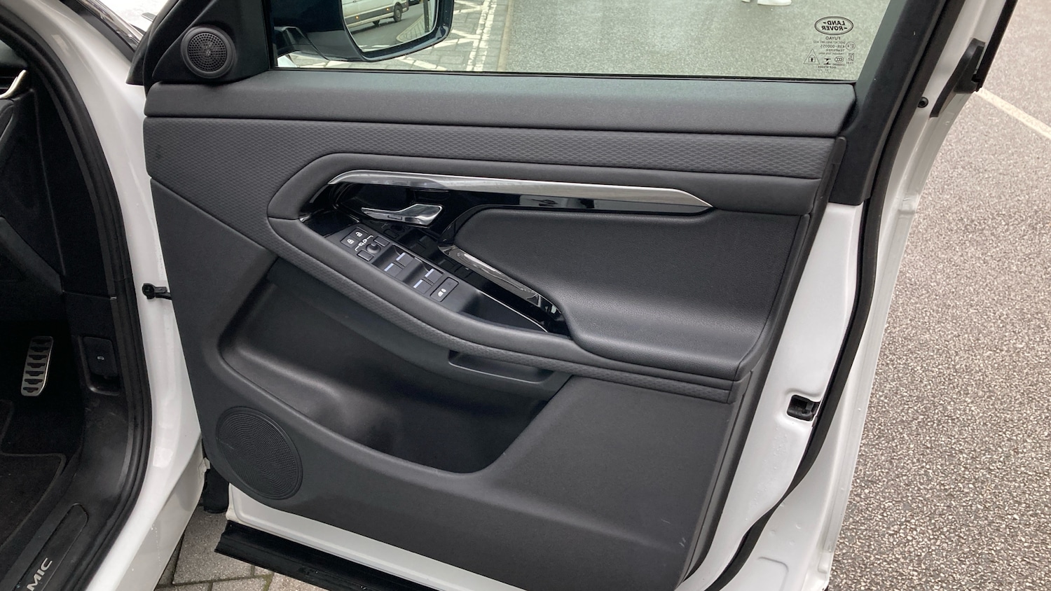 Used Land Rover Range Rover Evoque 2022 for sale - 77048004: Photo 24