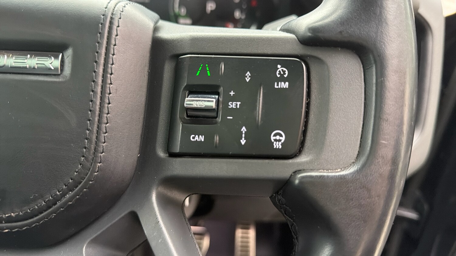 Used Land Rover Defender 2022 for sale - 77639107: Photo 26