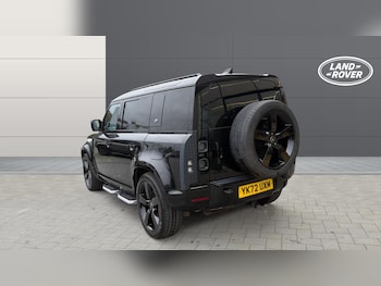 Used Land Rover Defender 2022 for sale - 77639107: Photo