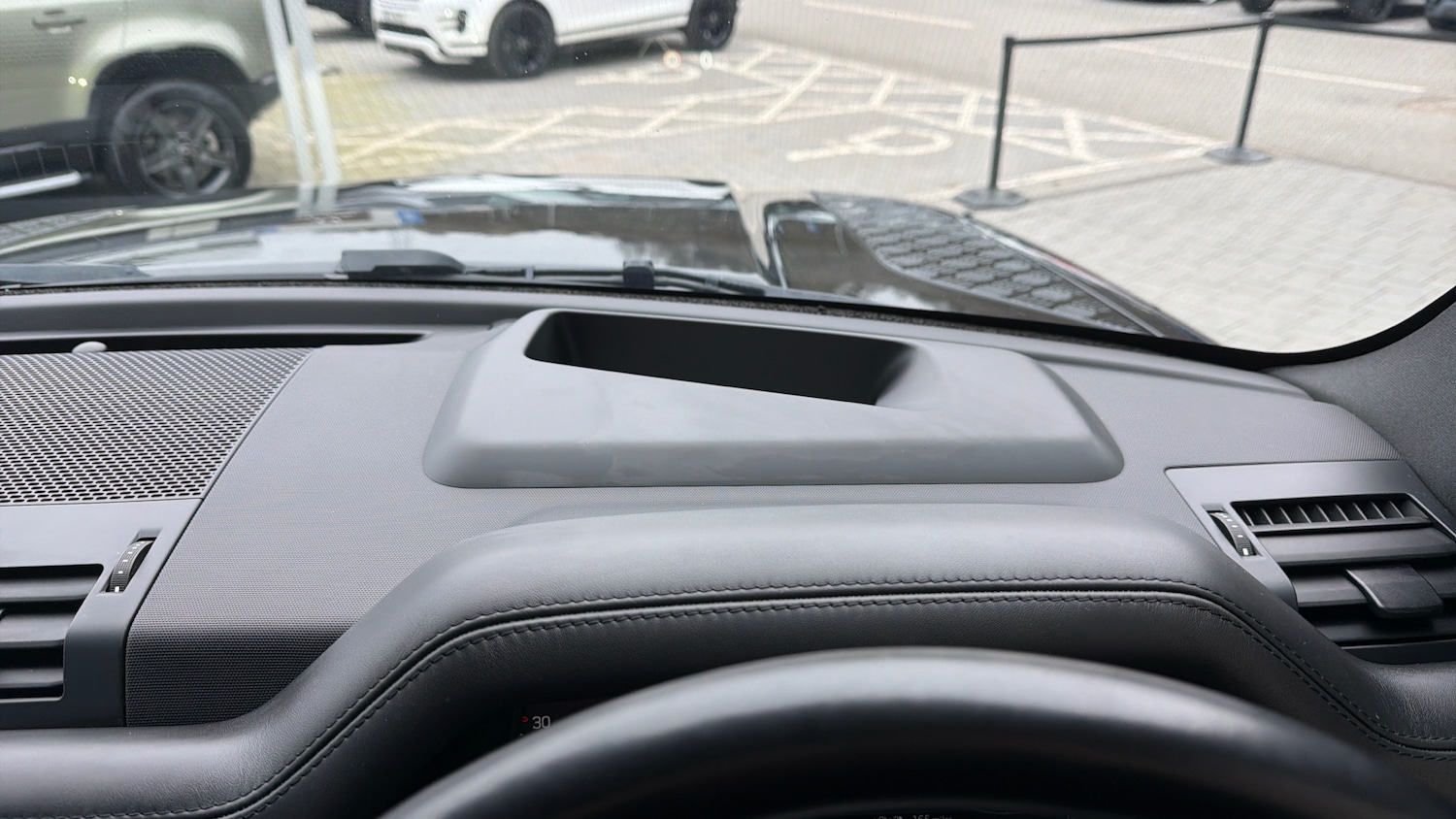 Used Land Rover Defender 2022 for sale - 77639107: Photo 35