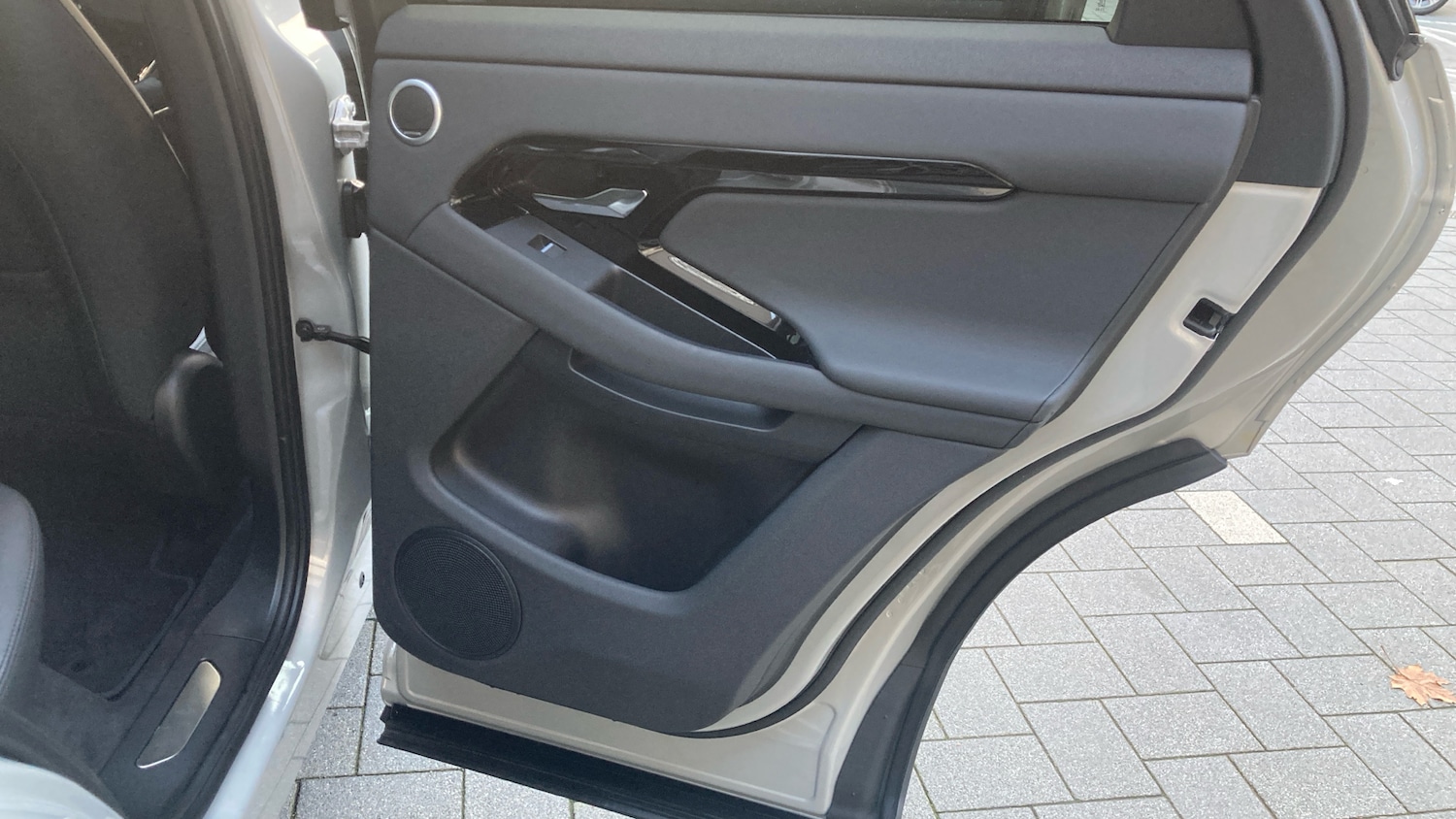 Used Land Rover Range Rover Evoque 2025 for sale - 76554893: Photo 24