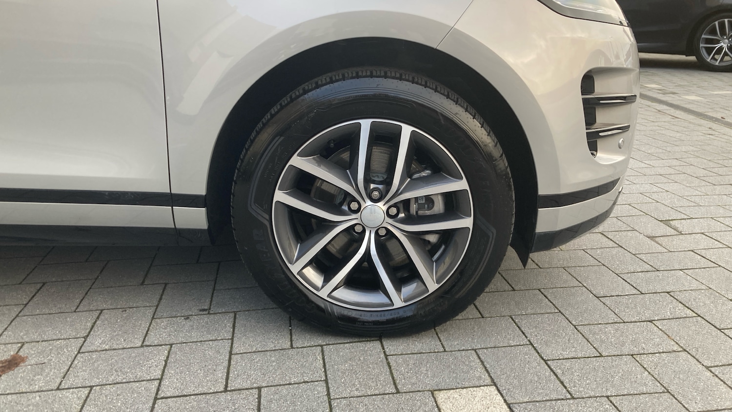 Used Land Rover Range Rover Evoque 2025 for sale - 76554893: Photo 8