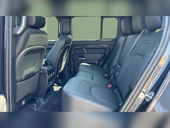 Used Land Rover Defender 2025 for sale - 79162398: Photo