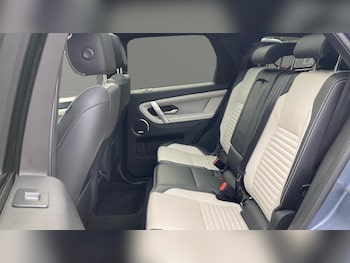 Used Land Rover Discovery Sport 2022 for sale - 77715244: Photo