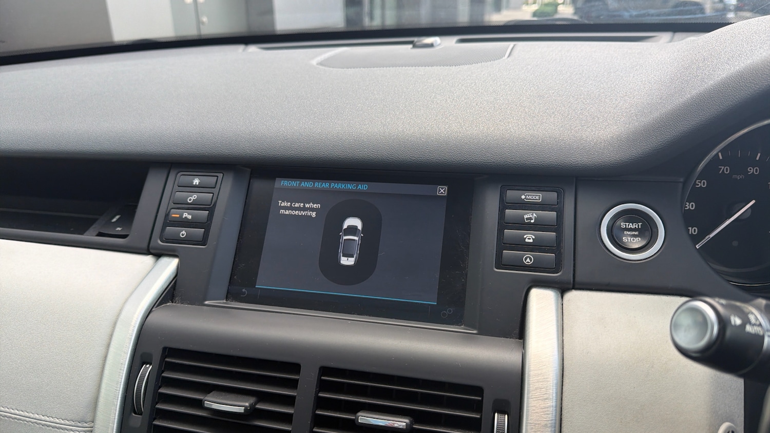 Used Land Rover Discovery Sport 2017 for sale - 78067369: Photo 12