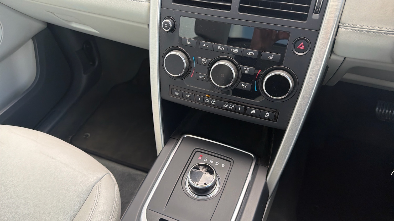 Used Land Rover Discovery Sport 2017 for sale - 78067369: Photo 13