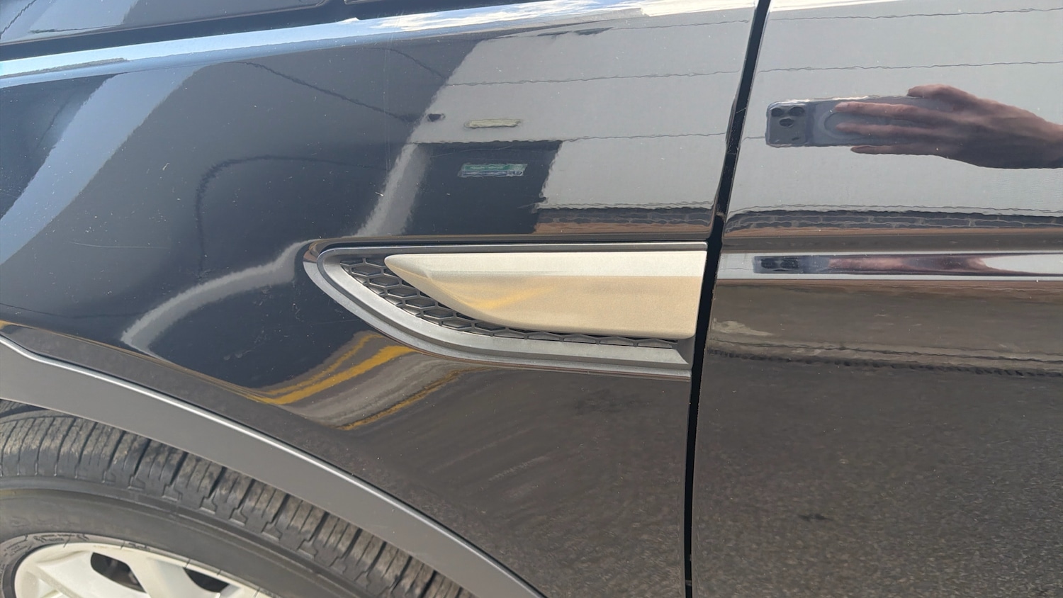 Used Land Rover Discovery Sport 2017 for sale - 78067369: Photo 21