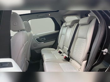 Used Land Rover Discovery Sport 2017 for sale - 78067369: Photo