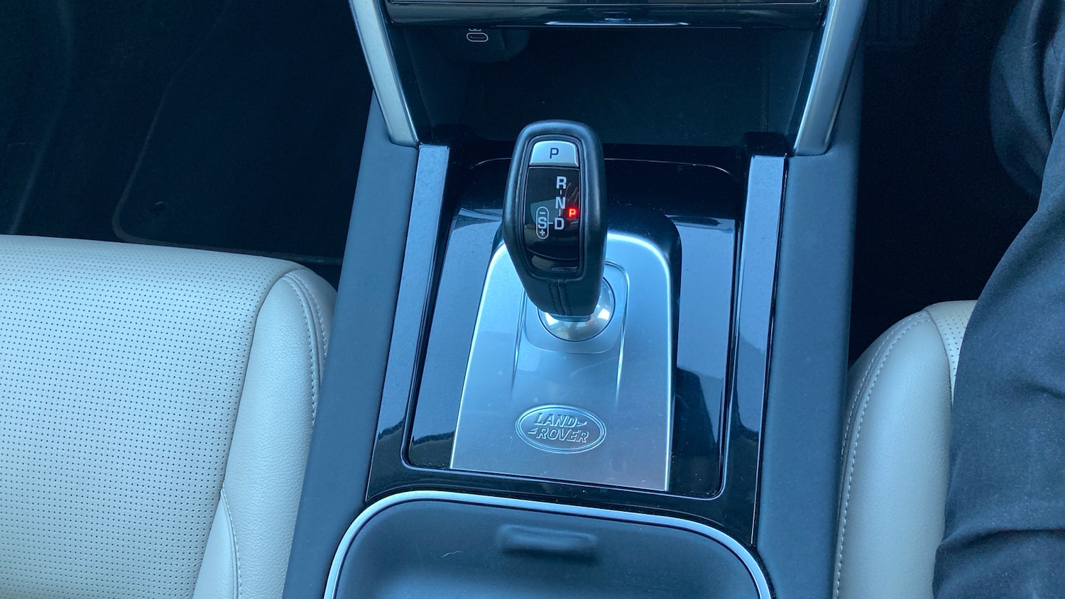 Used Land Rover Discovery Sport 2020 for sale - 76737953: Photo 31