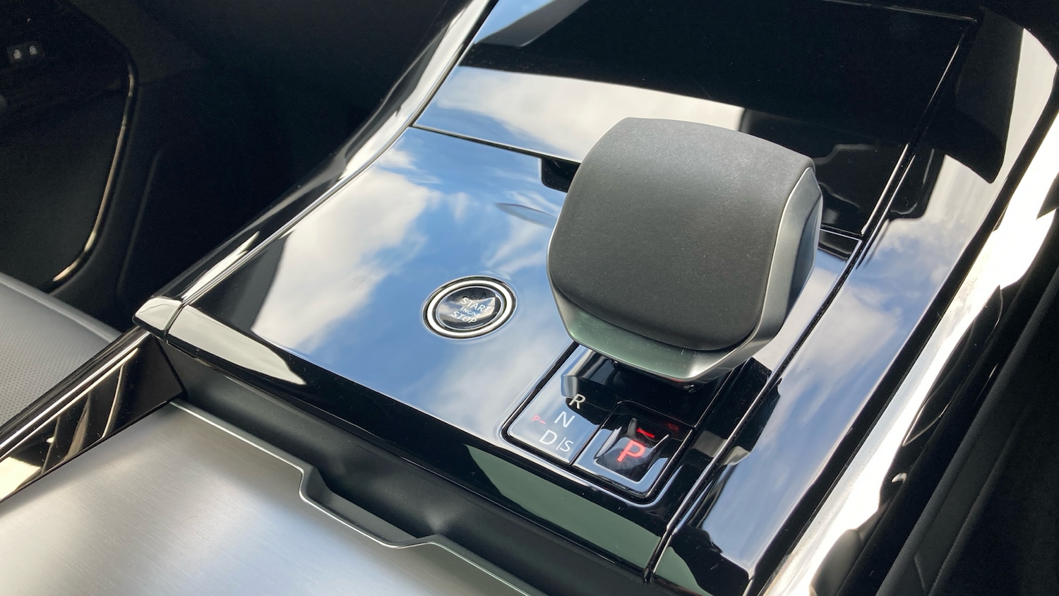 Used Land Rover Range Rover Sport 2025 for sale - 76228134: Photo 13