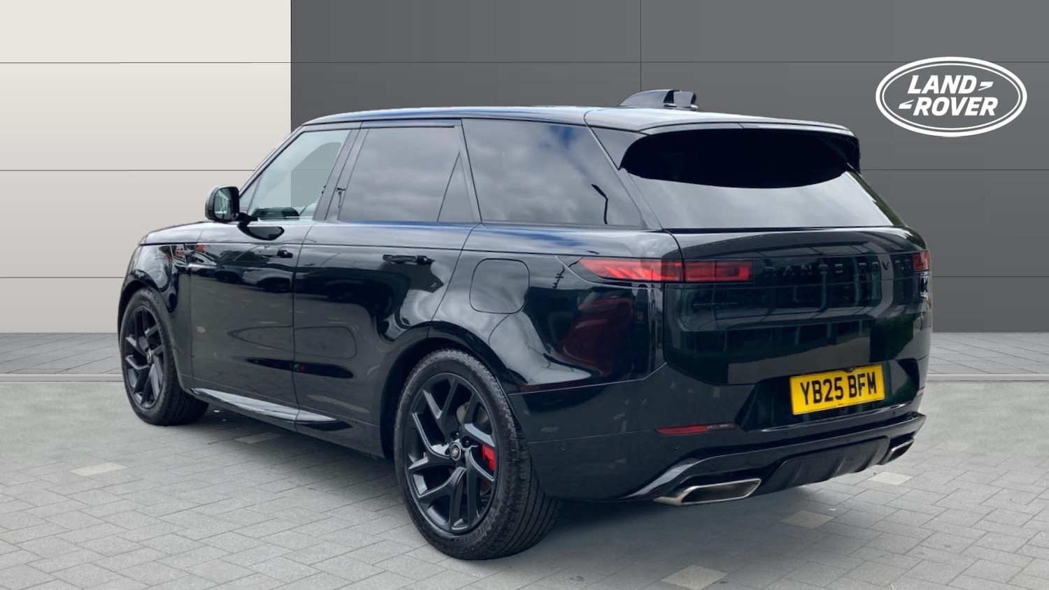 Used Land Rover Range Rover Sport 2025 for sale - 76228134: Photo 2