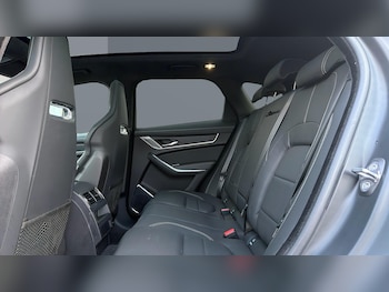 Used Jaguar F-Pace 2024 for sale - 77794804: Photo