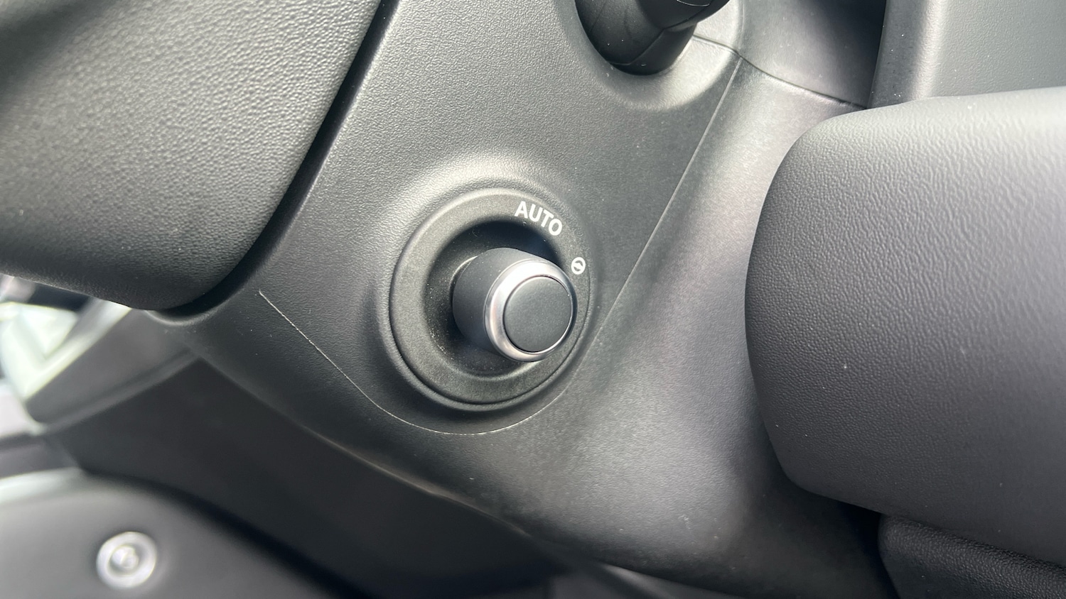 Used Land Rover Defender 2024 for sale - 77619745: Photo 23