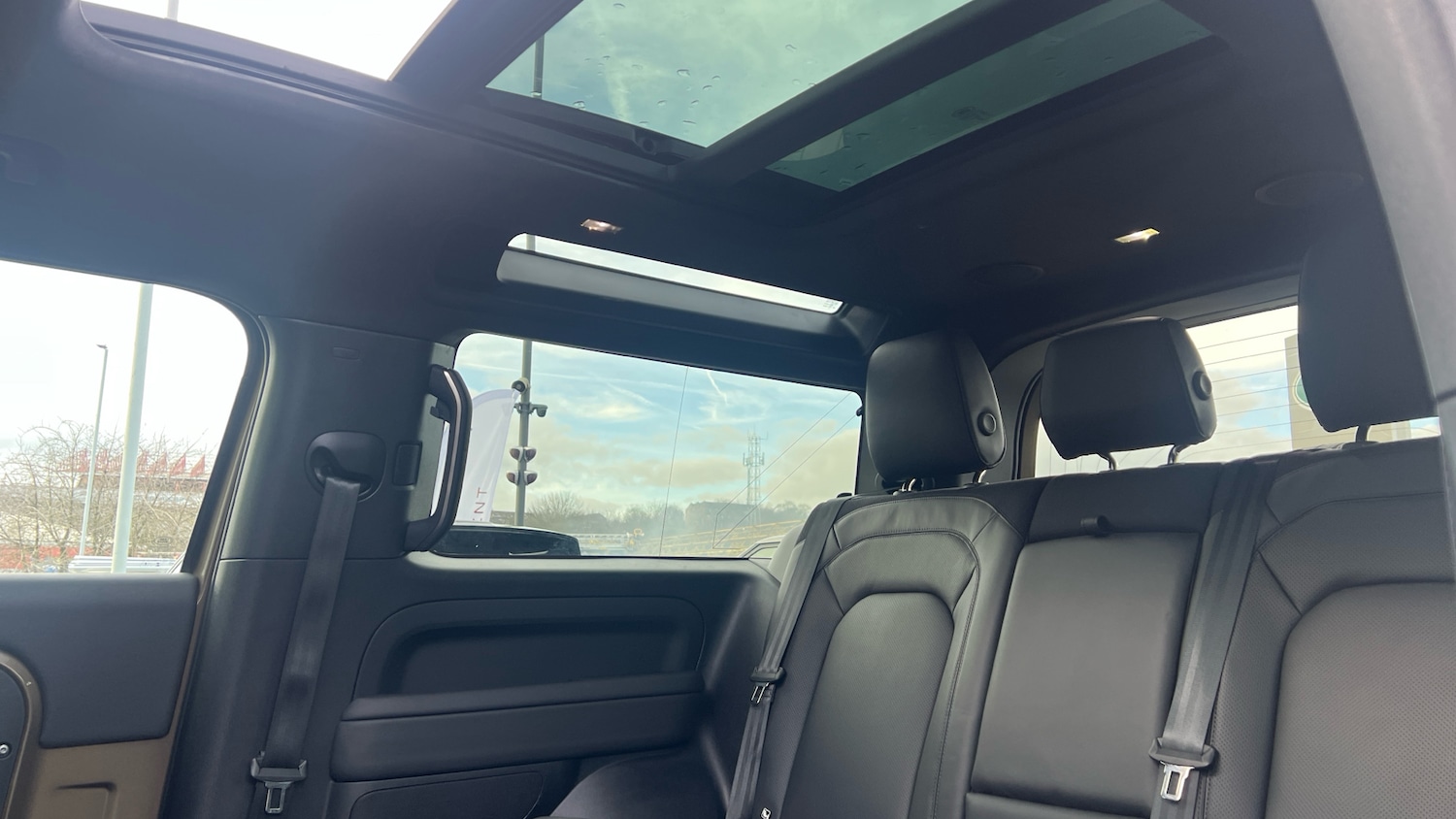 Used Land Rover Defender 2024 for sale - 77619745: Photo 40