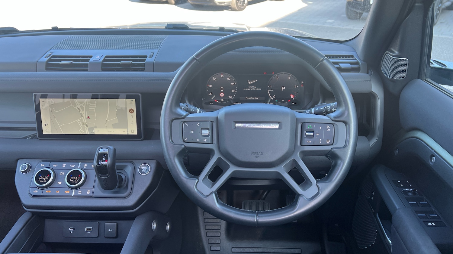 Used Land Rover Defender 2023 for sale - 77641247: Photo 15