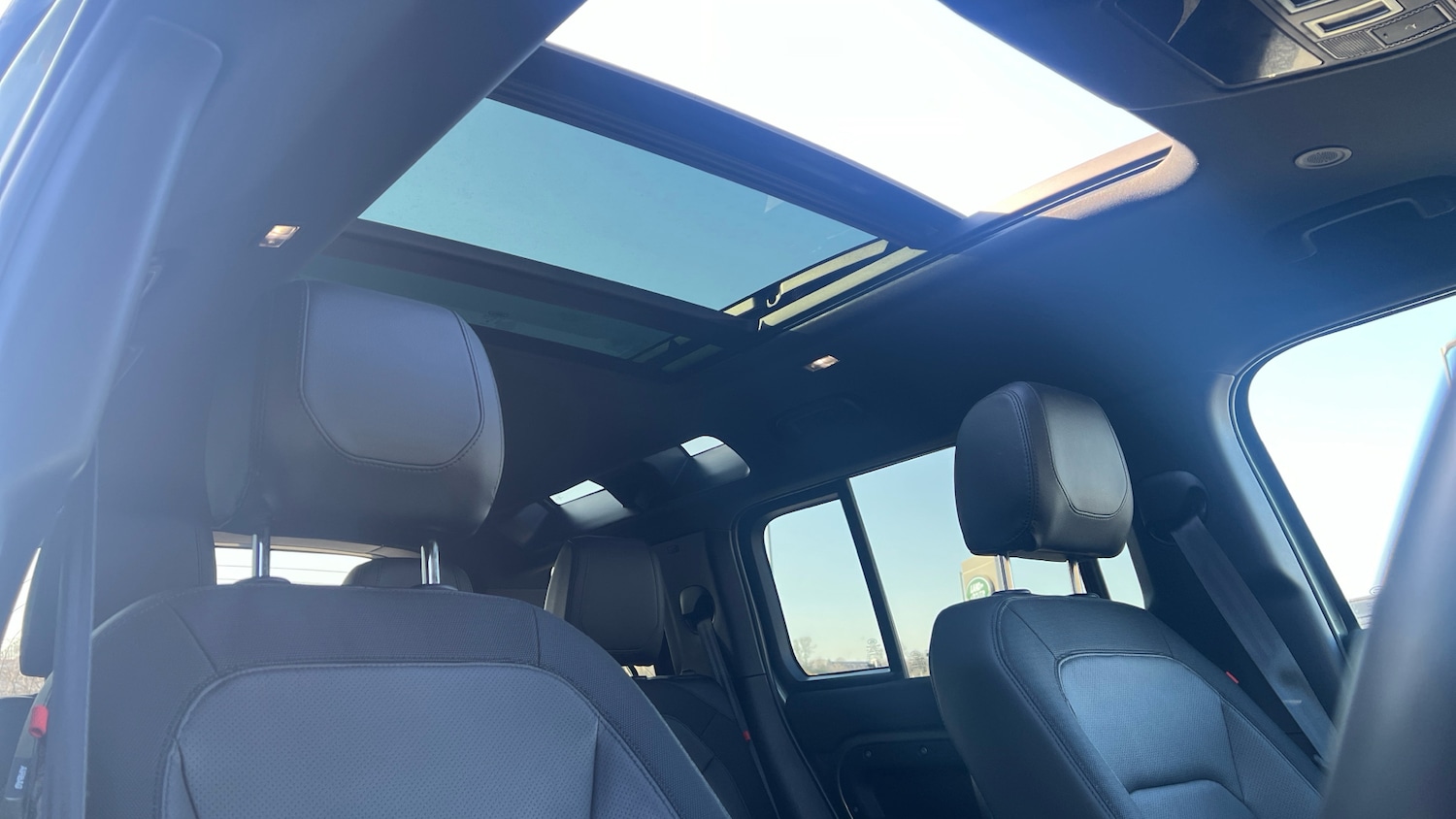 Used Land Rover Defender 2023 for sale - 77641247: Photo 23