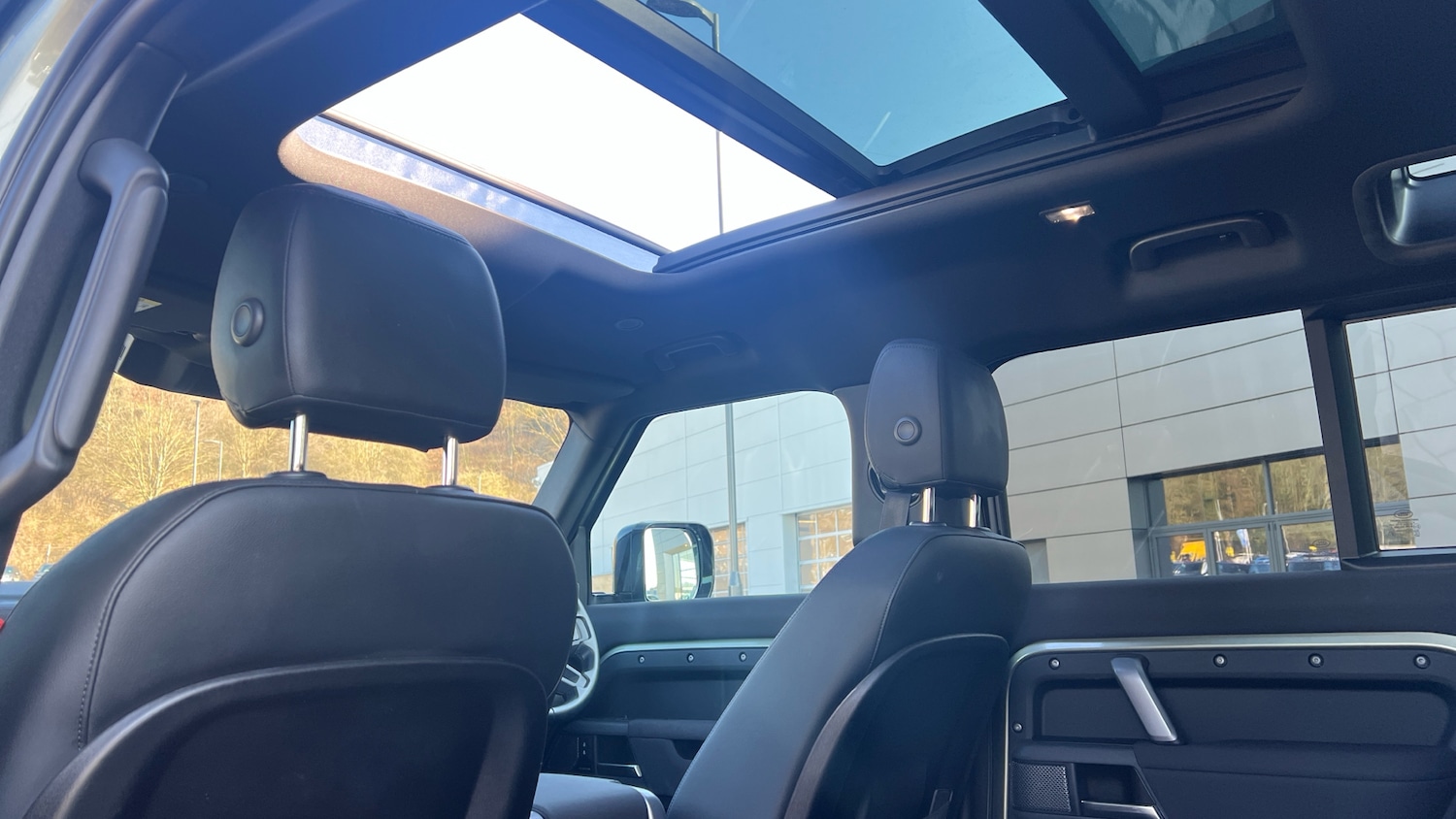 Used Land Rover Defender 2023 for sale - 77641247: Photo 24