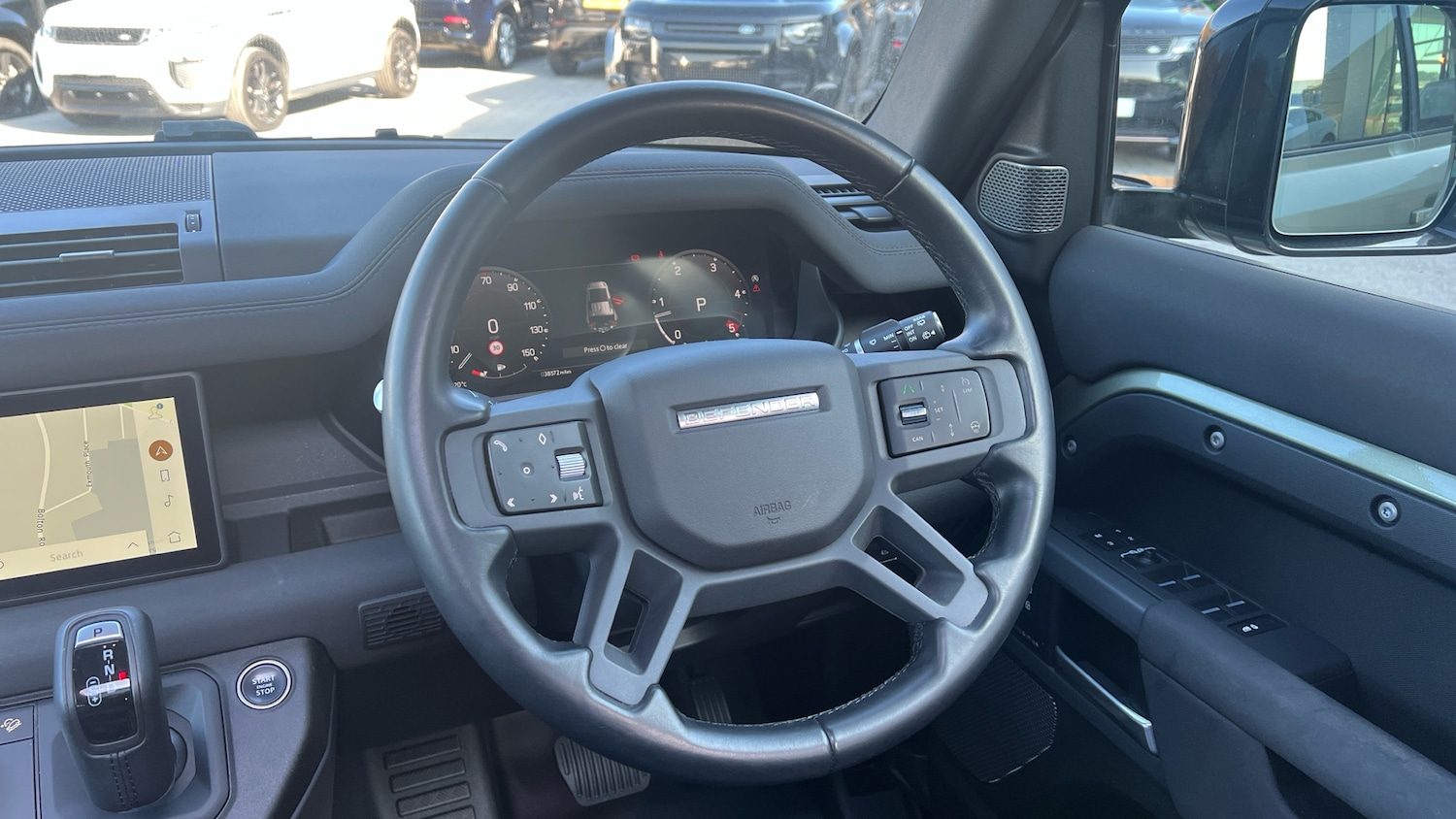 Used Land Rover Defender 2023 for sale - 77641247: Photo 25