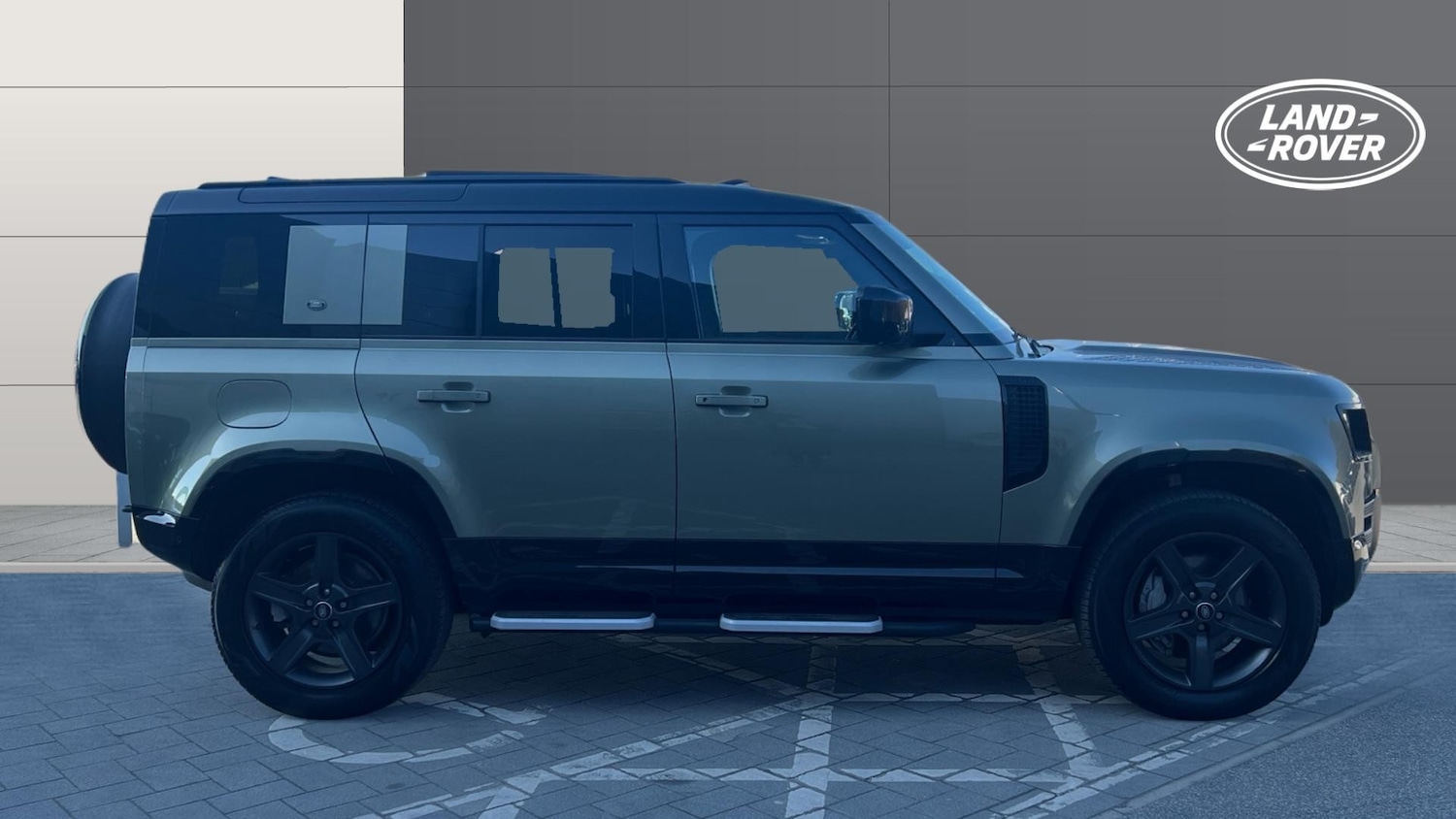 Used Land Rover Defender 2023 for sale - 77641247: Photo 5