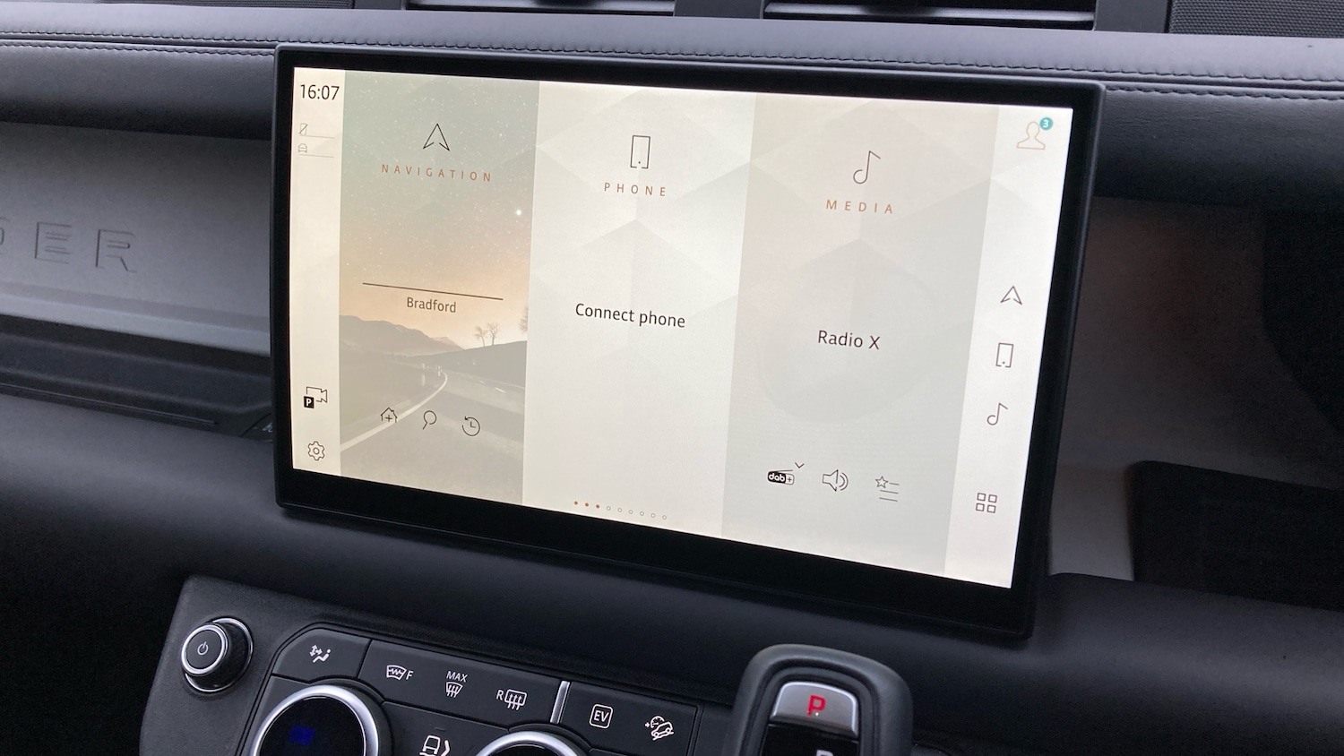 Used Land Rover Defender 2024 for sale - 77640032: Photo 11