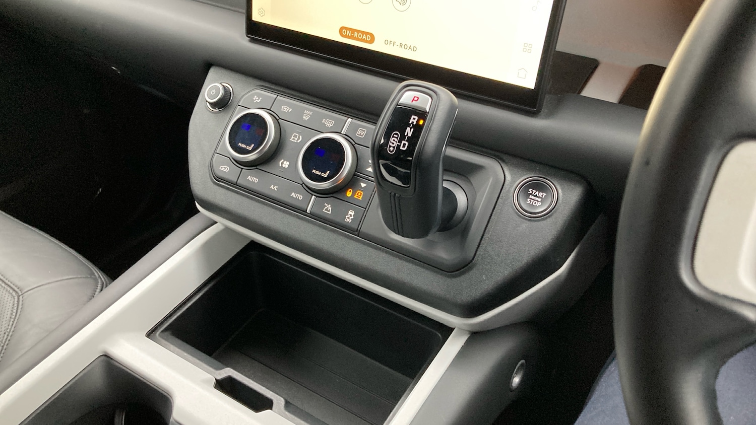 Used Land Rover Defender 2024 for sale - 77640032: Photo 13