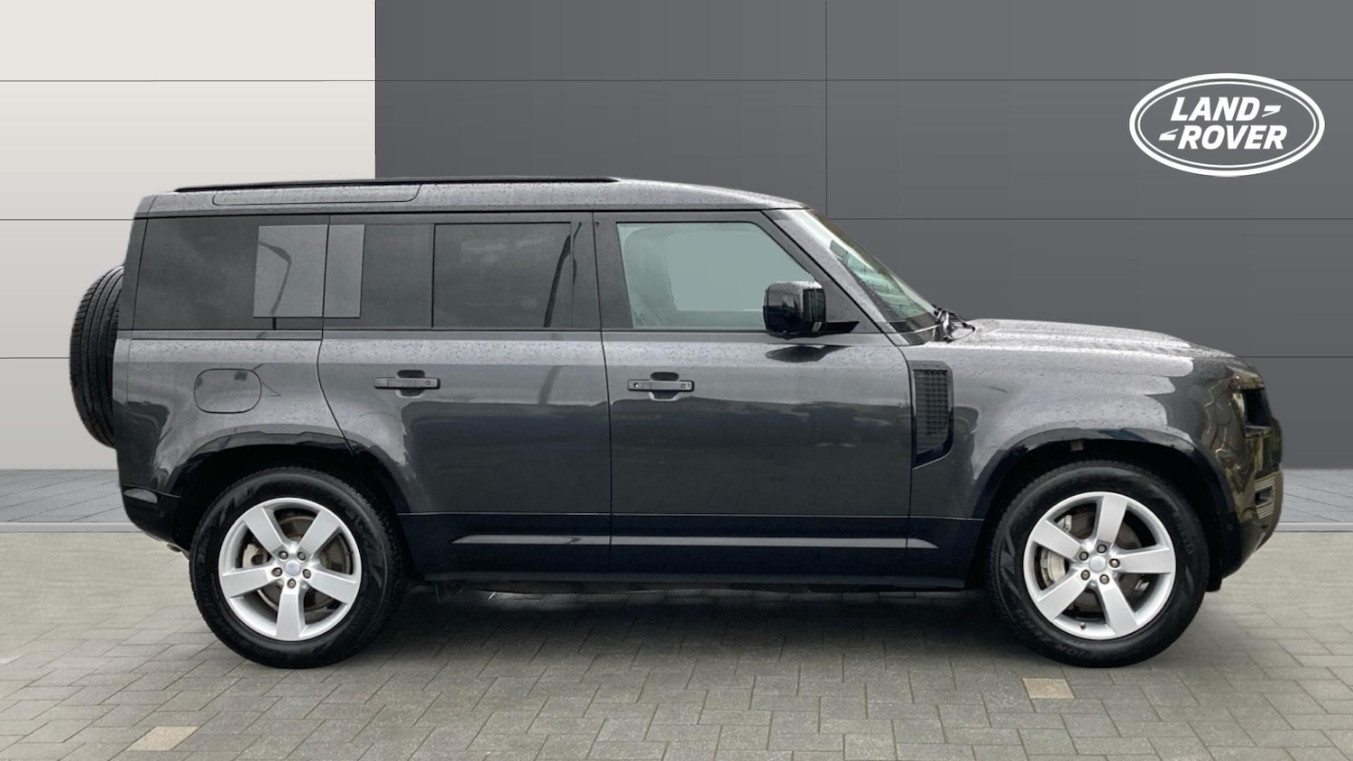 Used Land Rover Defender 2024 for sale - 77640032: Photo 5