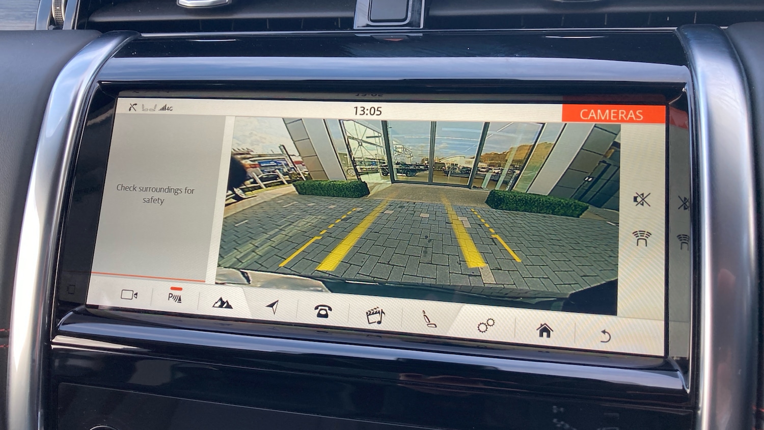 Used Land Rover Discovery Sport 2020 for sale - 76477147: Photo 12