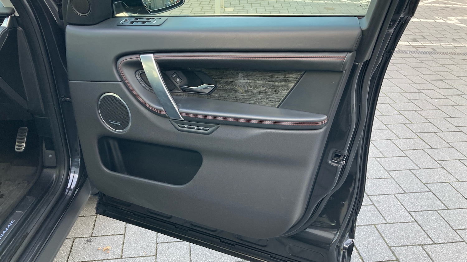 Used Land Rover Discovery Sport 2020 for sale - 76477147: Photo 26