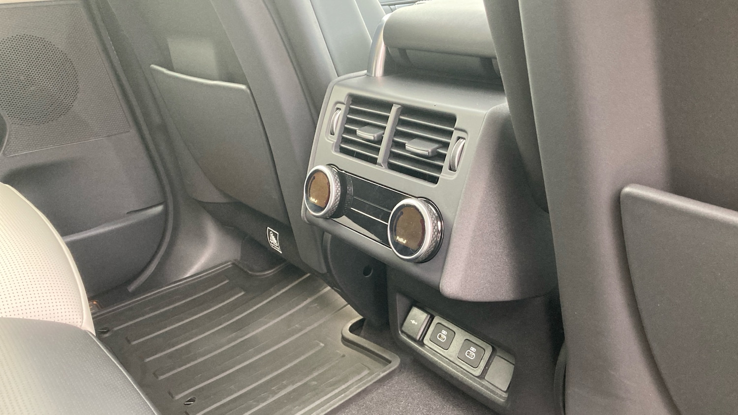 Used Land Rover Discovery 2025 for sale - 77873165: Photo 18