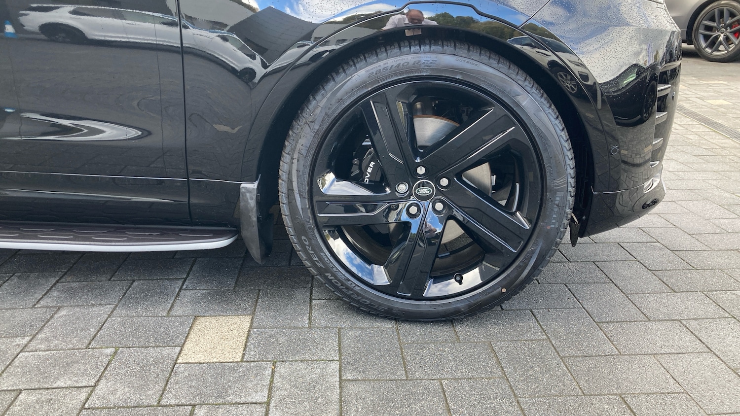 Used Land Rover Discovery 2025 for sale - 77873165: Photo 8