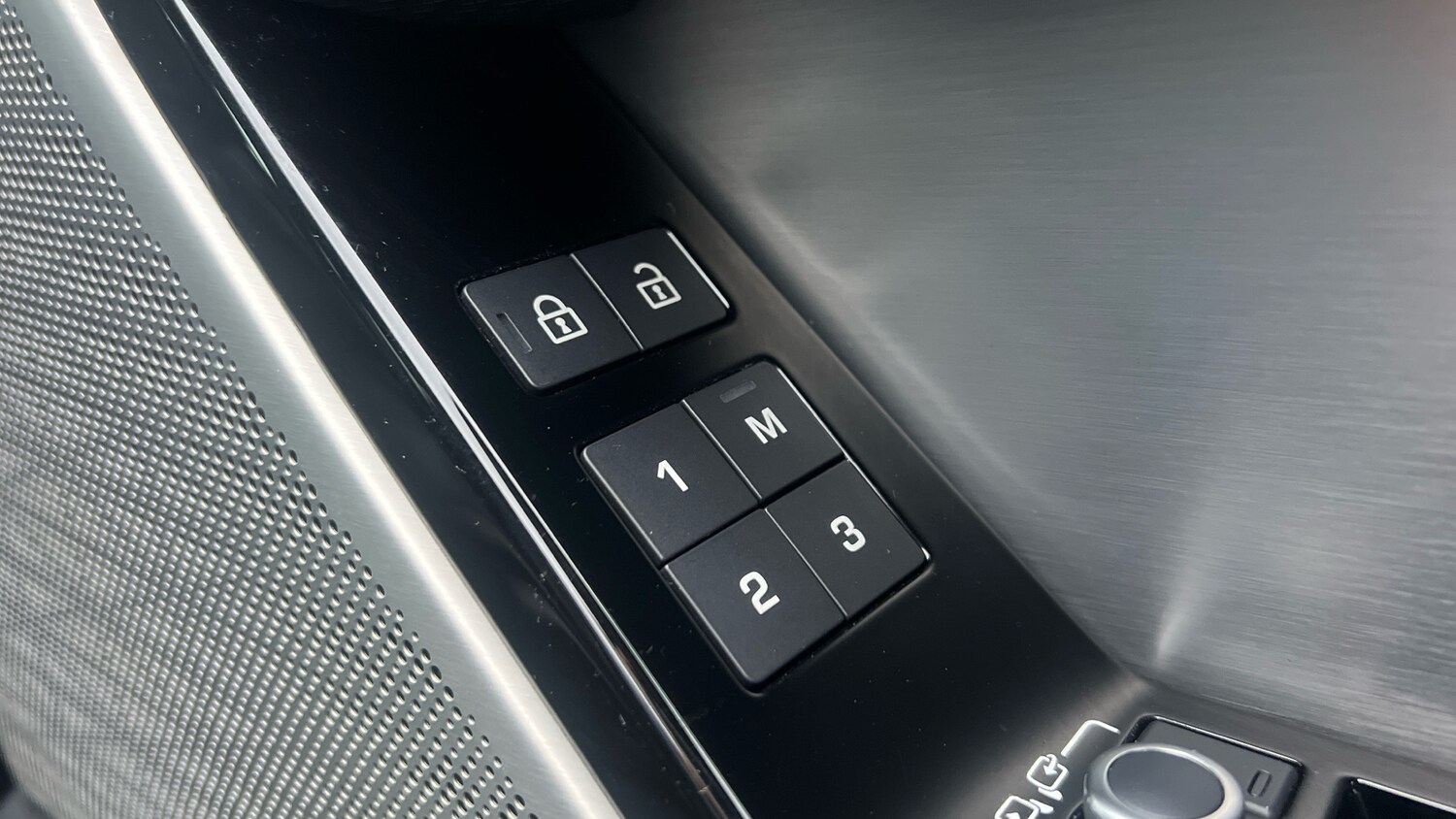 Used Land Rover Range Rover Velar 2021 for sale - 77592633: Photo 22