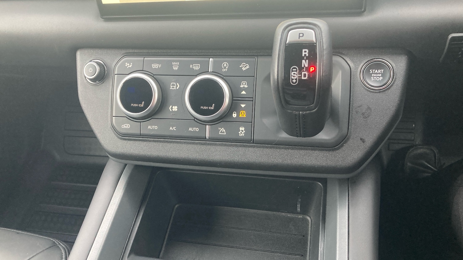 Used Land Rover Defender 2024 for sale - 77113296: Photo 34