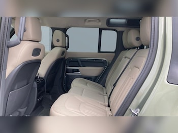 Used Land Rover Defender 2020 for sale - 75545394: Photo