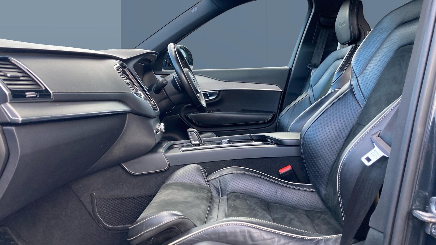 Used Volvo XC90 2020 for sale - 76792931: Photo 3