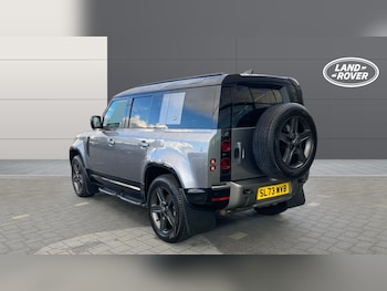 Used Land Rover Defender 2023 for sale - 76290432: Photo