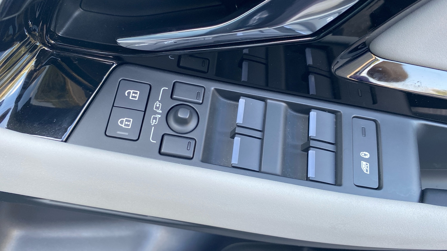 Used Land Rover Range Rover Evoque 2024 for sale - 76477150: Photo 35