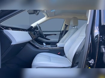 Used Land Rover Range Rover Evoque 2024 for sale - 76477150: Photo