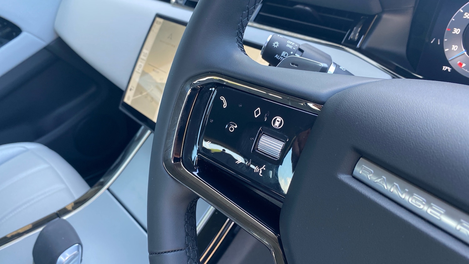 Used Land Rover Range Rover Evoque 2024 for sale - 76477150: Photo 41