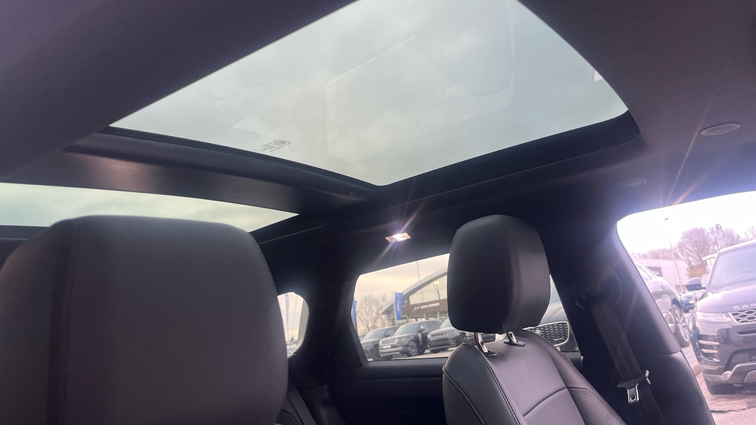 Used Land Rover Range Rover Evoque 2025 for sale - 78031425: Photo 21