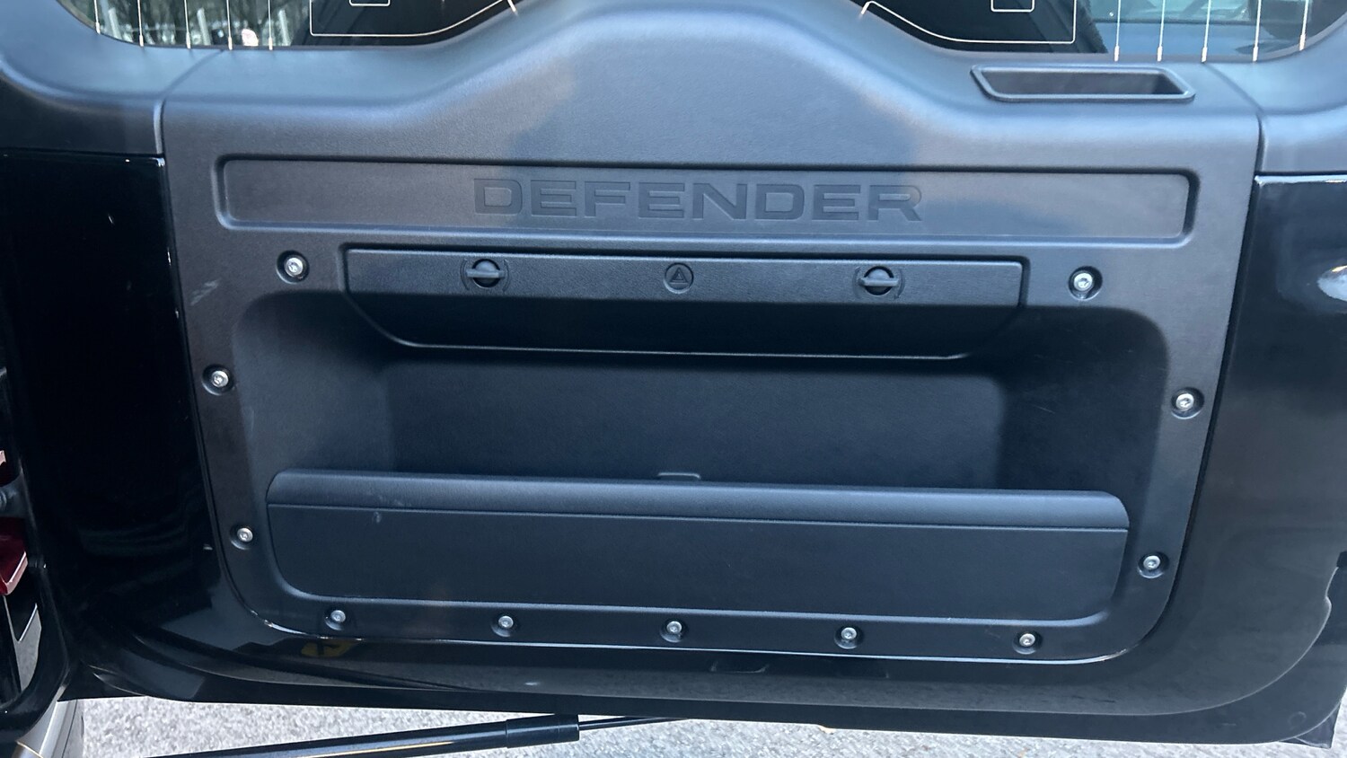 Used Land Rover Defender 2024 for sale - 77337479: Photo 34