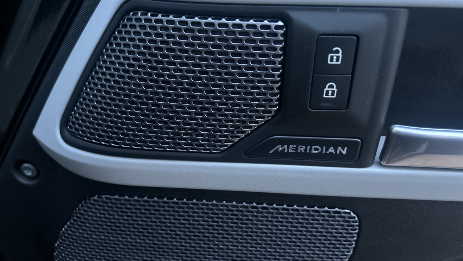 Used Land Rover Defender 2024 for sale - 77337479: Photo 46