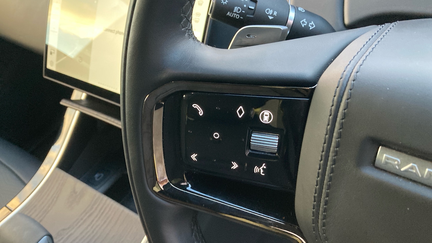 Used Land Rover Range Rover Evoque 2025 for sale - 76918811: Photo 27